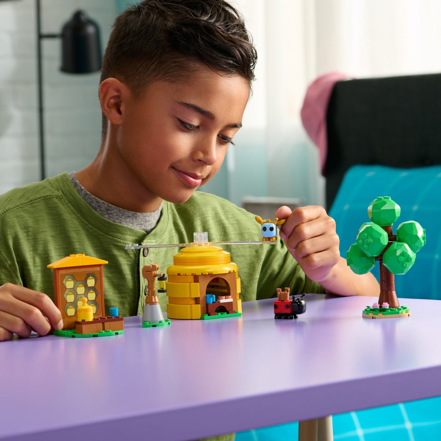 Adopt Me Coffee Shop Building Set
