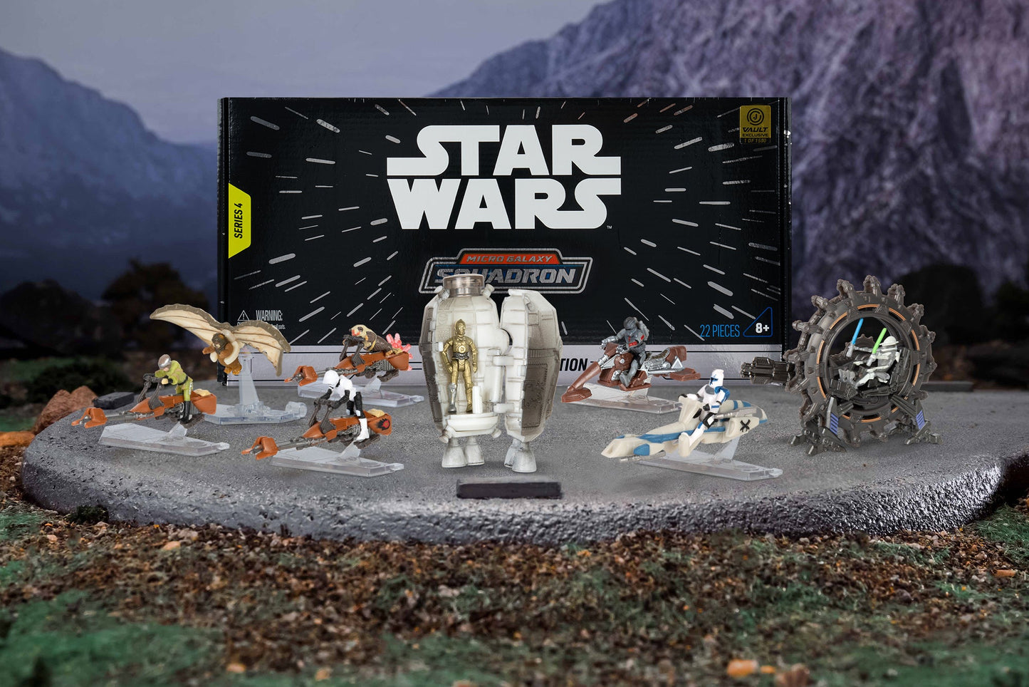 Scout Class Series 4 Box Set includes limited edition chase and rare