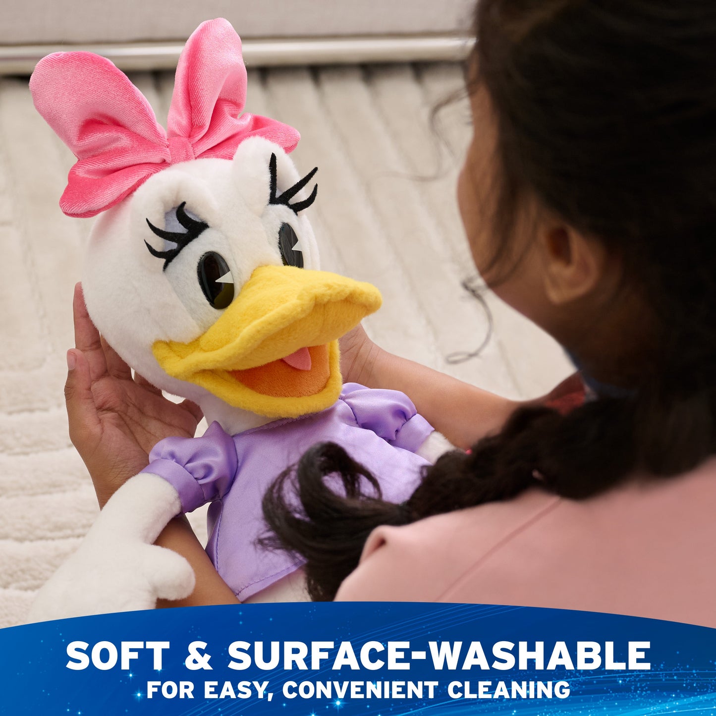 Daisy Duck, 14 in