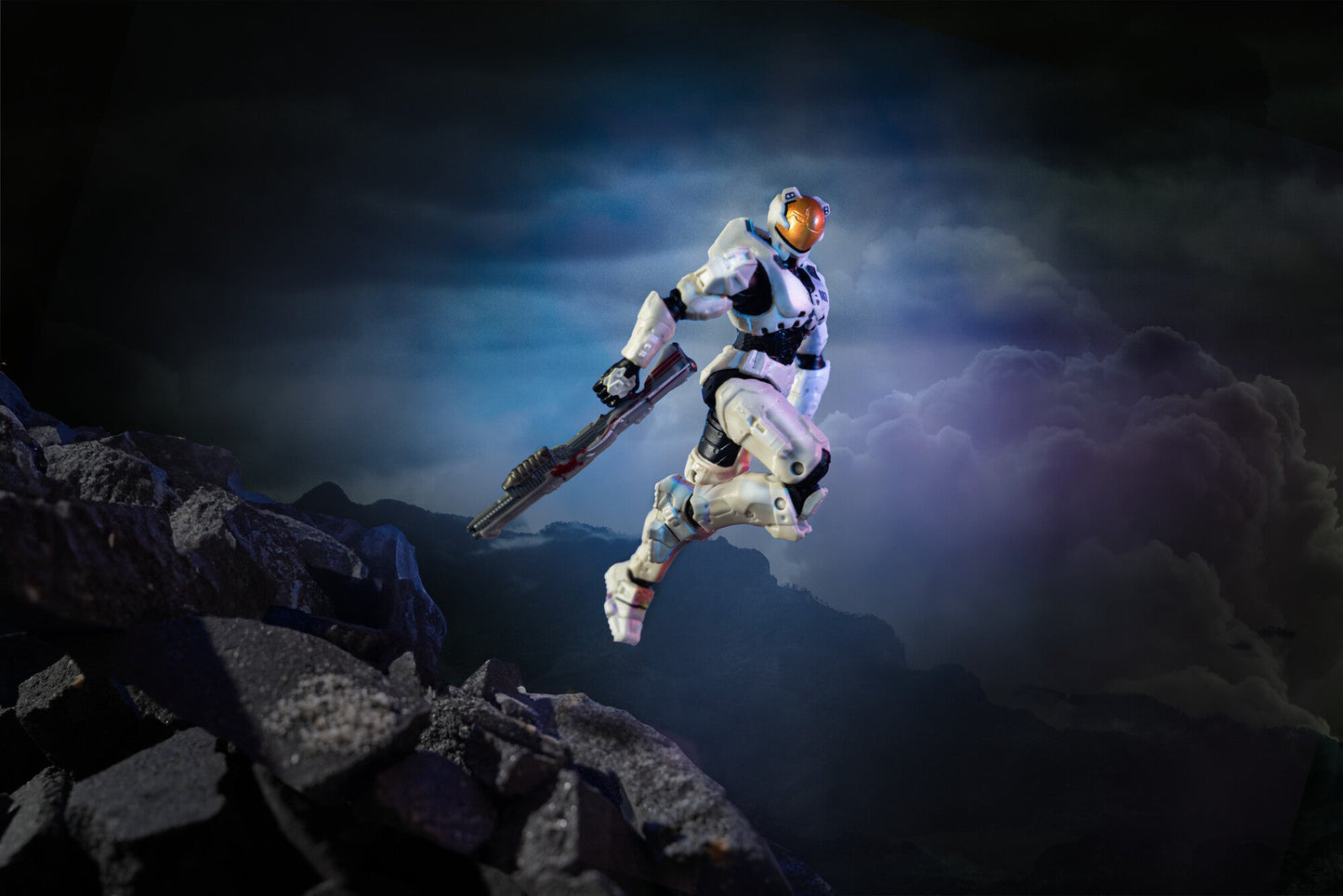 Halo Kelly-087 - Deluxe 4-Inch Articulated Figure with “Oathsworn” Shotgun
